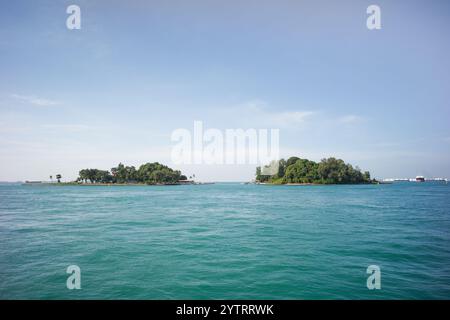 Sisters' Islands Marine Park, Singapur. Lagune Gezeitenbecken und Strand dienen als Korallenhabitat und Forschungsstätte. Stockfoto