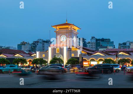 Saigon Central Market, alias Ben Thanh Market, in Ho Chi Minh City, Saigon, Vietnam. Übersetzung: „Ben Thanh Market“ Stockfoto