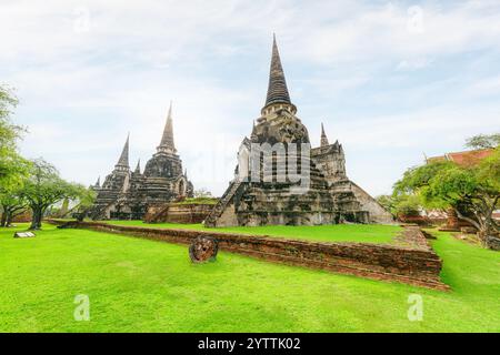 Fantastische Stupas (Chedis) des Wat Phra Si Sanphet in Ayutthaya Stockfoto