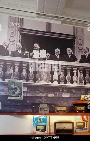 Technisches Museum Wien, Österreich. Radio- und Tontechnik aus den 1950er Jahren Stockfoto