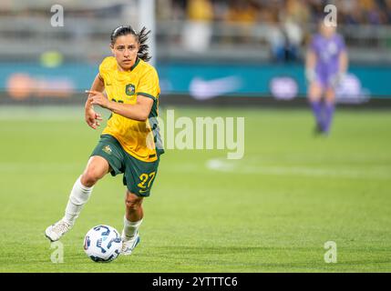 Geelong, Australien. Dezember 2024. Australiens Alex Chidiac war während des Freundschaftsspiels gegen die Matildas und Chinesisch Taipeh in Aktion. Abschiedsspiel für die australische Clare Polkinghorne. Endpunktzahl Australien 6 – Chinesisches Taipeh 0. (Foto: Olivier Rachon/SOPA Images/SIPA USA) Credit: SIPA USA/Alamy Live News Stockfoto