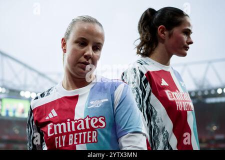 London, Großbritannien. Dezember 2024. London, England, 08. Dezember 2024: Beth Mead (9. Arsenal) wärmt sich vor dem Womens Super League Spiel zwischen Arsenal und Aston Villa im Emirates Stadium in London auf. (Pedro Porru/SPP) Credit: SPP Sport Press Photo. /Alamy Live News Stockfoto