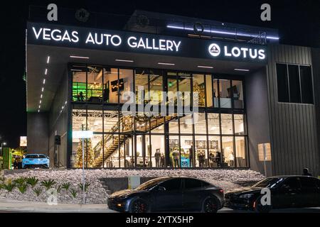 Las Vegas, NV, USA. Dezember 2024. Atmosphäre bei der VIP Grand Opening der Vegas Auto Gallery in Las Vegas, Nevada am 7. Dezember 2024. Quelle: Dee Cee Carter/Media Punch/Alamy Live News Stockfoto