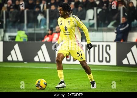 Turin, Italien, Italien. Dezember 2024. Samuel MBANGULA von Juventus während des Spiels der Serie A zwischen Juventus FC und Bologna FC im Allianz Stadium am 7. Dezember 2024 in Turin. (Kreditbild: © Matthieu Mirville/ZUMA Press Wire) NUR REDAKTIONELLE VERWENDUNG! Nicht für kommerzielle ZWECKE! Quelle: ZUMA Press, Inc./Alamy Live News Stockfoto