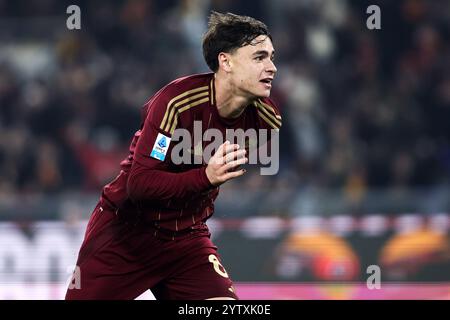 Rom, Italien. 2024. Niccolo' Pisilli von Roma feiert, nachdem er 3-1 Tore beim Fußballspiel der italienischen Meisterschaft Serie A erzielt hat Stockfoto