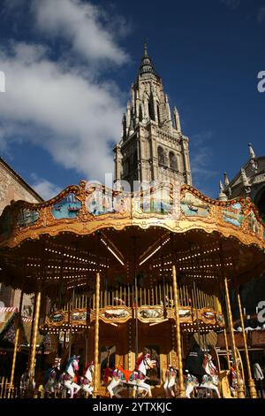 Kathedrale der Heiligen Maria von Toledo mit Kreisverkehr Stockfoto