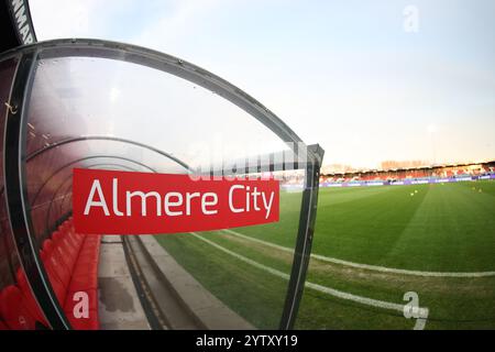 Almere, Niederlande. Dezember 2024. ALMERE, 12.08.2024, Yanmar Stadium, Saison 2024/2025, niederländischer Eredivisie Football. stadionübersicht vor dem Spiel Almere City FC - FC Utrecht Credit: Pro Shots/Alamy Live News Stockfoto