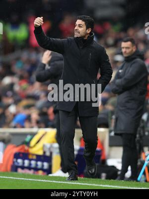 London, Großbritannien. Dezember 2024. Während des Premier League-Spiels in Craven Cottage, London. Der Bildnachweis sollte lauten: Paul Terry/Sportimage Credit: Sportimage Ltd/Alamy Live News Stockfoto