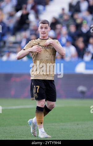 Leganes, Spanien. Dezember 2024. MADRID, SPANIEN - 8. Dezember: Sergio Gomez von Real Sociedad während des Spiels der Liga 2024/25 zwischen Leganes und Real Sociedad im Butarque-Stadion. Guillermo Martinez/Alamy Live News Stockfoto