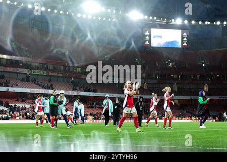 London, Großbritannien. Dezember 2024. London, England, 08. Dezember 2024: Beth Mead (9. Arsenal) nach dem Womens Super League Spiel zwischen Arsenal und Aston Villa im Emirates Stadium in London. (Pedro Porru/SPP) Credit: SPP Sport Press Photo. /Alamy Live News Stockfoto