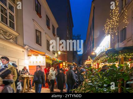 Weihnachtsmarkt im Stadtteil Spittelberg Wien 07. Neubau Wien Österreich Stockfoto