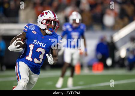 7. Dezember 2024: Roderick Daniels Jr. (13) spielt mit dem Ball während des ACC Championship-Spiels zwischen den Clemson Tigers und den SMU Mustangs im Bank of America Stadium in Charlotte, NC. Jonathan Huff/CSM Stockfoto