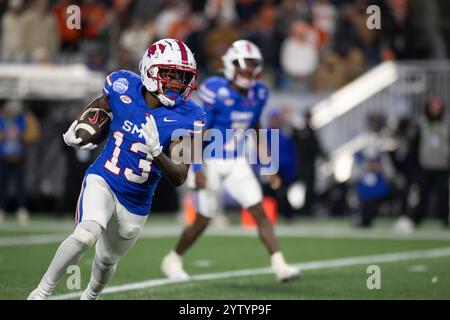 7. Dezember 2024: Roderick Daniels Jr. (13) spielt mit dem Ball während des ACC Championship-Spiels zwischen den Clemson Tigers und den SMU Mustangs im Bank of America Stadium in Charlotte, NC. Jonathan Huff/CSM Stockfoto