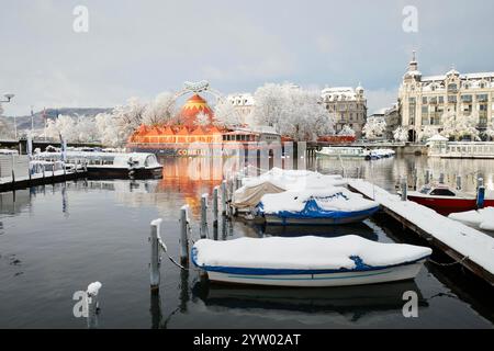 Zürich, Schweiz - 22. November 2024: Der erste Schnee in Zürich City im Winter 2024 Stockfoto
