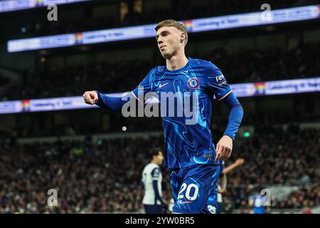 Cole Palmer aus Chelsea feiert sein Ziel, es 2-2 während des Premier League-Spiels Tottenham Hotspur gegen Chelsea im Tottenham Hotspur Stadium, London, Großbritannien, am 8. Dezember 2024 (Foto: Mark Cosgrove/News Images) in, am 8. Dezember 2024. (Foto: Mark Cosgrove/News Images/SIPA USA) Credit: SIPA USA/Alamy Live News Stockfoto