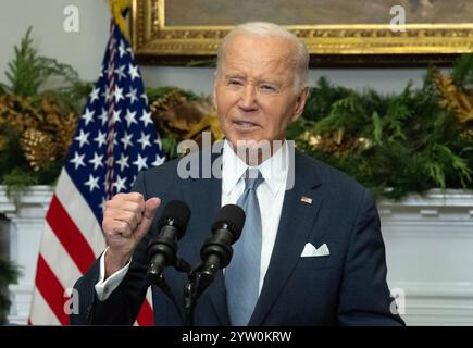 Washington, Usa. Dezember 2024. US-Präsident Joe Biden hält am Sonntag, den 8. Dezember, im Roosevelt Room des Weißen Hauses in Washington, DC, USA, eine Rede zur Lage in Syrien. 2024. Foto: Ron Sachs/Pool/ABACAPRESS. COM Credit: Abaca Press/Alamy Live News Stockfoto