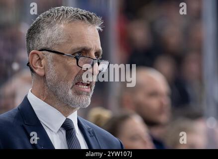 Mark French (Chef-Trainer, ERC Ingolstadt Panther) / Porträt / Porträt. GER, EHC Red Bull München vs. ERC Ingolstadt, Eishockey, DEL, 24. Spieltag, Saison 2024/2025, 08.12.2024. Foto: Eibner-Pressefoto/Heike Feiner Stockfoto