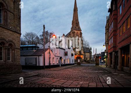 Abendschatten auf der Castle Street, Bury, England. Stockfoto