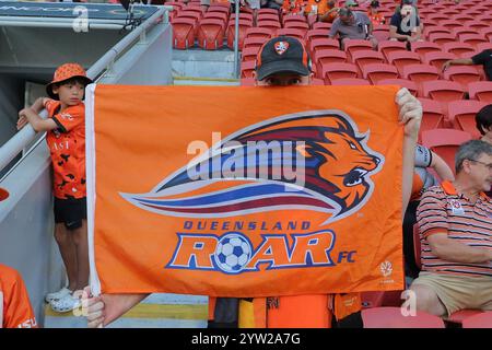 Brisbane, Australien. Dezember 2024. Brisbane, Australien, 6. Dezember 2024: Fans von Brisbane Roar werden im Stadion während des Isuzu Ute gesehen, Einem Ligaspiels zwischen Brisbane Roar und Melbourne City FC im Suncorp Stadium in Brisbane, Australien Matthew Starling (Promediapix/SPP) Credit: SPP Sport Press Photo. /Alamy Live News Stockfoto