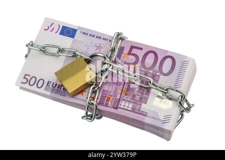 500 Euro-Banknoten mit Kette und Vorhängeschloss, Banknoten, 500 Euro, 500 Studioaufnahmen, Österreich, Europa Stockfoto