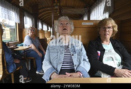 DEU, Deutschland, Sellin (Rügen) : die Arbeiterwohlfahrtsorganisation (AWO) hat eine Reise nach Rügen für Senioren als besonderes Erlebnis gestaltet Stockfoto