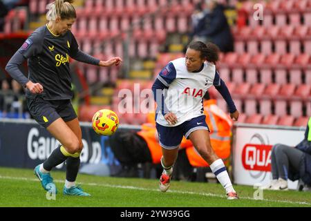 London, Großbritannien. 8. Dezember 2024. Drew Spence bei Tottenham Hotspur gegen Everton in der WSL. Stockfoto