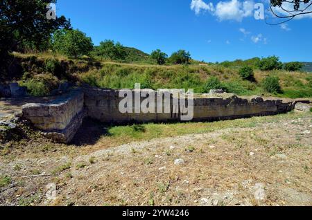 Griechenland, Teil der Nordwand mit Abflusssystem in der alten mazedonischen Stätte Amphipolis Stockfoto