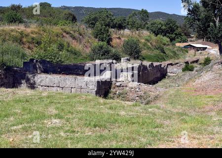 Griechenland, Teil der Nordwand mit Abflusssystem in der alten mazedonischen Stätte Amphipolis Stockfoto