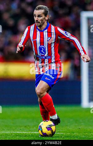 Fussball La Liga 16. Spieltag Atletico Madrid - FC Sevilla am 08.12.2024 im Wanda Metropolitano in Madrid Antoine Griezmann ( Madrid ) Foto: Revierfoto Stockfoto