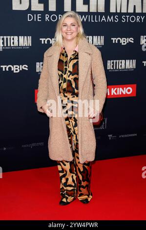 Aleksandra Bechtel bei der Premiere des Kinofilms 'Better man - die Robbie Williams Story' im Cinedom. Köln, 08.12.2024 Stockfoto