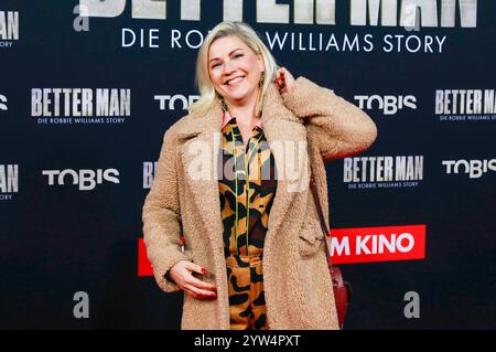 Aleksandra Bechtel bei der Premiere des Kinofilms 'Better man - die Robbie Williams Story' im Cinedom. Köln, 08.12.2024 Stockfoto