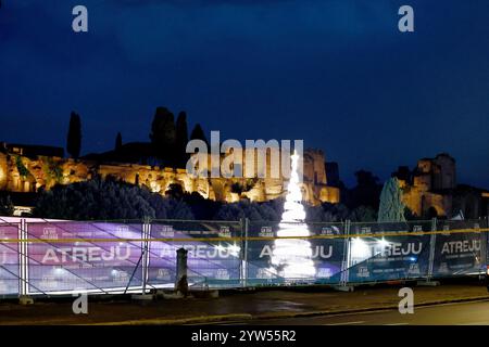 Roma, Italien. Dezember 2024. Atreju festa di Fratelli d'Italia 2024 A Circo Massimo - Luned&#xec; 9. Dezember 2024 - Cronaca - (Foto di Cecilia Fabiano/LaPresse) Fratelli d'Italia fest Atreju 2024 im Circo Massimo &#x2014; Rom, Italien - Montag, 9, 2024 - News - (Foto: Cecilia Fabiano/LaPresse) Credit: LaPresse/Alamy Live News Stockfoto