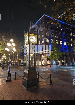 Die Zeit steht still und dampft voran - die berühmte Gastown Steam Clock, ein absolutes muss in Vancouver, BC! Stockfoto