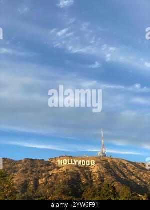 Das berühmte Hollywood-Schild in den Holywood Hills mit Blick auf Los Angeles, Kalifornien, USA Stockfoto