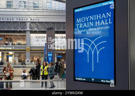 Die Moynihan Train Hall (MTH) befindet sich im historischen James A. Farley Post Office Building, New York City, USA 2024 Stockfoto