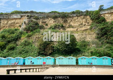 Strandhütten am Sandown Beach, Isle of Wight Stockfoto