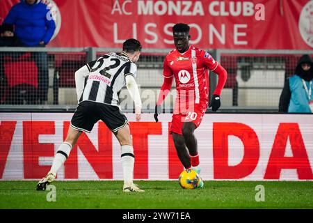 Monza, Italie. Dezember 2024. Omari Forson (AC Monza) während des Fußballspiels der Serie A zwischen AC Monza und Udinese Calcio am 9. November 2024 im U-Power Stadium in Monza, Italien - Foto Morgese-Rossini/DPPI Credit: DPPI Media/Alamy Live News Stockfoto