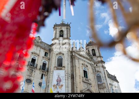 Salvador, Bahia, Brasilien - 08. Dezember 2024: Blick auf die Fassade der Kirche unserer Lieben Frau von der Empfängnis von Praia in der Stadt Salvador, Bahia. Stockfoto