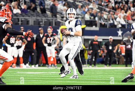 Arlington, Usa. Dezember 2024. Dallas Cowboys Cooper Rush will am Montag, den 9. Dezember 2024, im AT&T Stadium in Arlington, Texas, gegen die Cincinnati Bengals werfen. Foto: Ian Halperin/UPI Credit: UPI/Alamy Live News Stockfoto