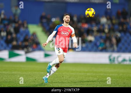 Getafe, Spanien. Dezember 2024. Sergi Gomez (Espanyol) Fußball/Fußball : spanisches LaLiga EA Sports Spiel zwischen Getafe CF 1-0 RCD Espanyol de Barcelona im Estadio Coliseum Getafe in Getafe, Spanien . Quelle: Mutsu Kawamori/AFLO/Alamy Live News Stockfoto