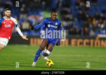 Getafe, Spanien. Dezember 2024. Christantus Uche (Getafe) Fußball/Fußball : spanisches Spiel "LaLiga EA Sports" zwischen Getafe CF 1-0 RCD Espanyol de Barcelona im Estadio Coliseum Getafe in Getafe, Spanien. Quelle: Mutsu Kawamori/AFLO/Alamy Live News Stockfoto