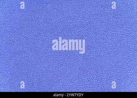 Abstraktes Textilmuster in violetter blauer Farbe für Hintergrund. Nahaufnahme Detail Makrofotografie Tisch Draufsicht von blauem oberflächenebenem Stoffmaterial Stockfoto
