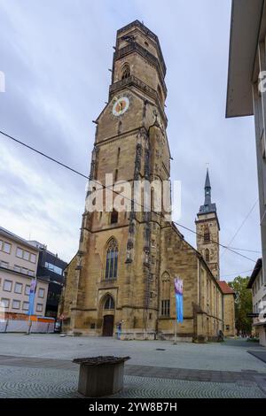 Stuttgart, Deutschland - 03. Oktober 2024: Blick auf die Stiftskirche in Stuttgart, Baden-Württemberg Stockfoto