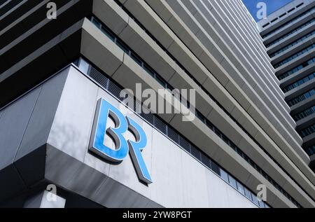 München, Deutschland. März 2024. Das Sendezentrum des Bayerischen Rundfunks (BR) in der Innenstadt. Quelle: Sven Hoppe/dpa/Alamy Live News Stockfoto