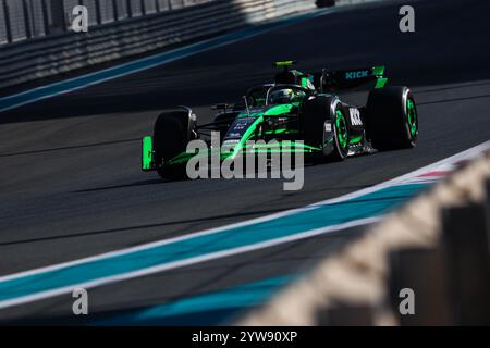 98 BORTOLETO Gabriel (BH), Stake F1 Team Kick sauber C44, Action während des Formel 1 Abu Dhabi Nachsaison-Tests 2024, am 10. Dezember 2024 auf dem Yas Marina Circuit, in Abu Dhabi, Vereinigte Arabische Emirate - Foto Antonin Vincent/DPPI Credit: DPPI Media/Alamy Live News Stockfoto