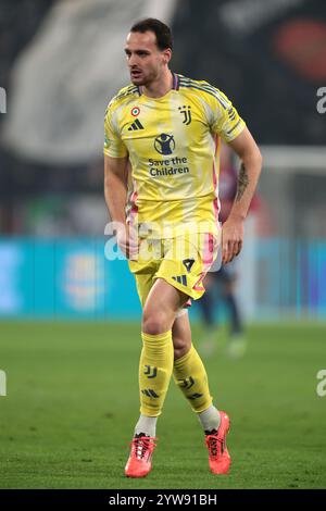 Turin, Italien. Dezember 2024. Federico Gatti von Juventus während des Spiels der Serie A im Allianz-Stadion in Turin. Der Bildnachweis sollte lauten: Jonathan Moscrop/Sportimage Credit: Sportimage Ltd/Alamy Live News Stockfoto