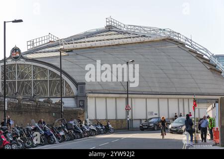 London, UK - 27 June, 2023 - Exterior of London Paddington railway station Stockfoto