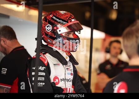 Esteban Ocon (Moneygram Haas F1 Team, #31), Nachsaisontests, ARE, Formel 1 Weltmeisterschaft, Abu Dhabi Grand Prix, Yas Marina Circuit, 10.12.2024 Foto: Eibner-Pressefoto/Annika Graf Stockfoto