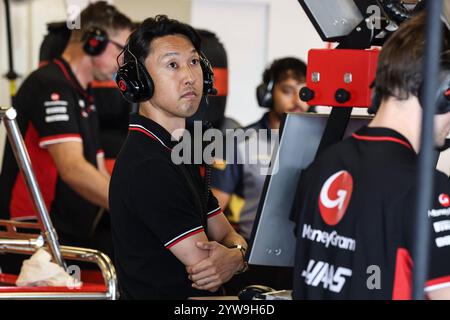 Kamui Kobayashi Haas F1 Team Porträt während des Formel 1 Abu Dhabi Nachsaisontests 2024 am 10. Dezember 2024 auf dem Yas Marina Circuit in Abu Dhabi, Vereinigte Arabische Emirate - Foto Florent Gooden / DPPI Stockfoto