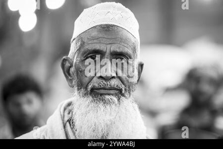 Porträt eines Mannes, monochrom, Dhaka, Bangladesch, Asien Stockfoto